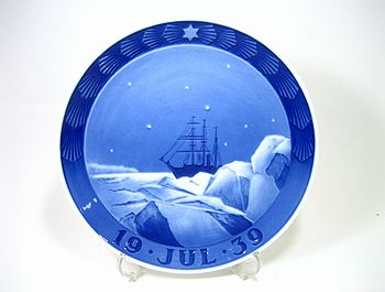 ロイヤルコペンハーゲン・クリスマスプレート 1939年 グリーンランド流氷中の遠征船　15%Off